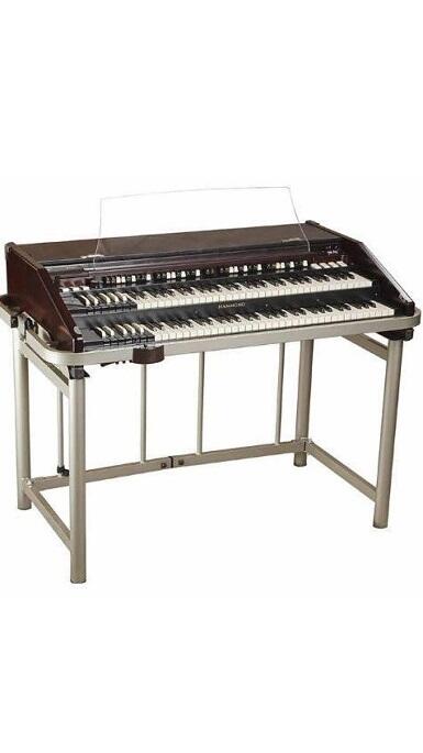 Hammond B-3 transportabel med stativ