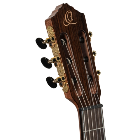 ORTEGA GRANDSUITE - 4/4 Size, w. Soundhole, Armrest